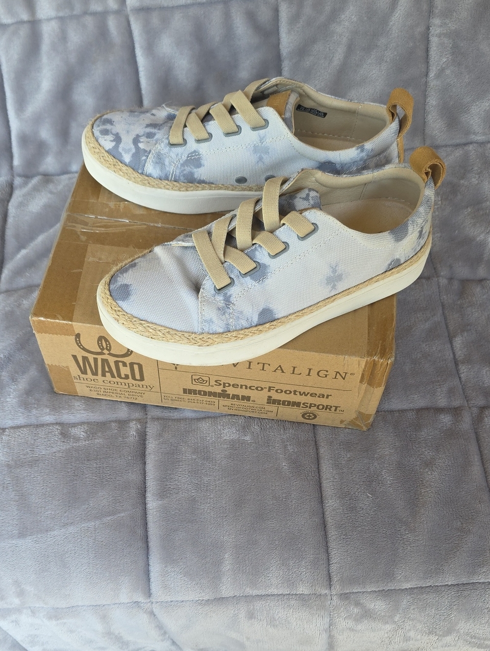 Spenco Malibu Tie Dye Grey Canvas Sneakers 7 wide